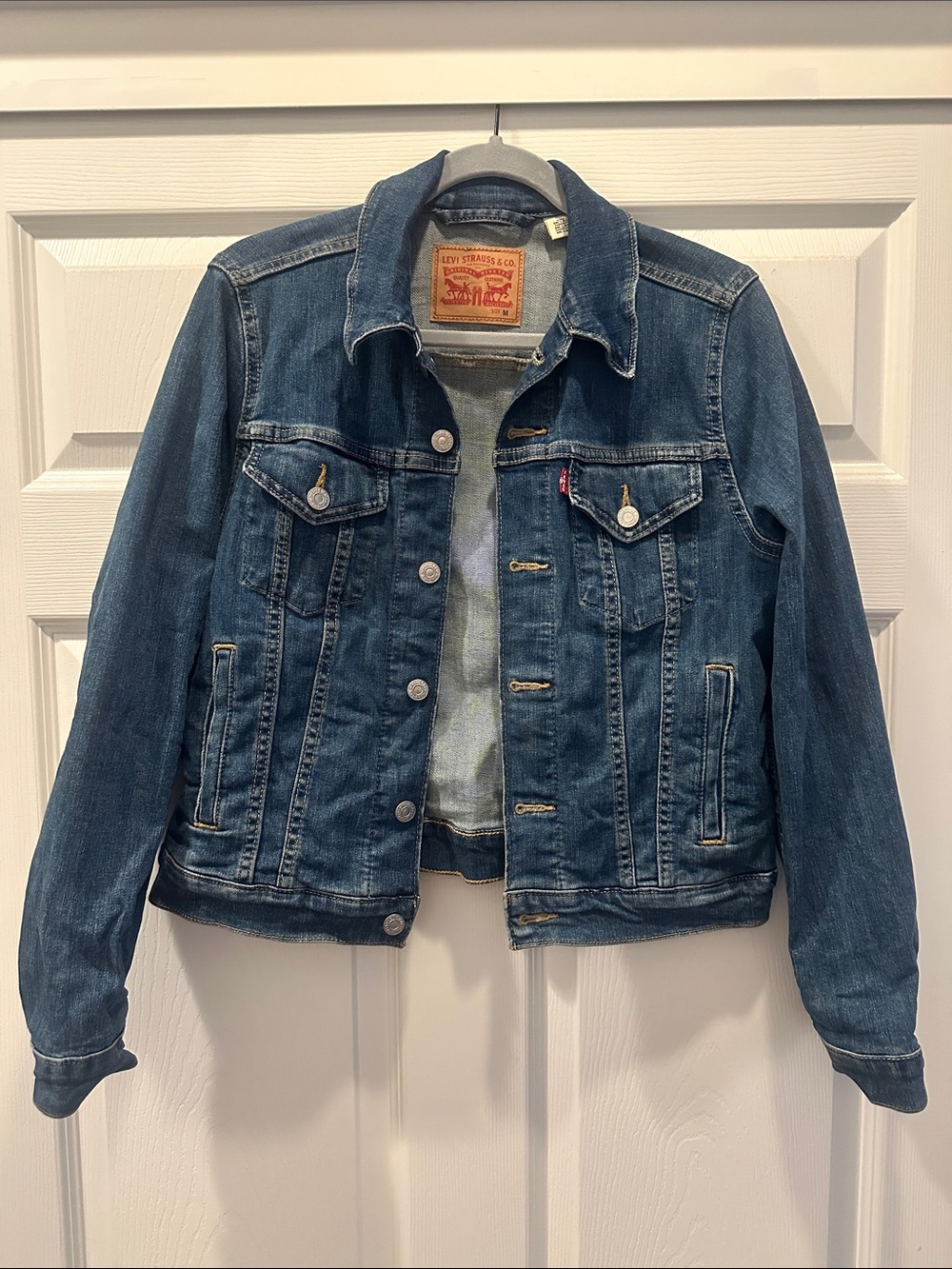 Levi's Women's Dark Blue Denim Jacket Size Medium